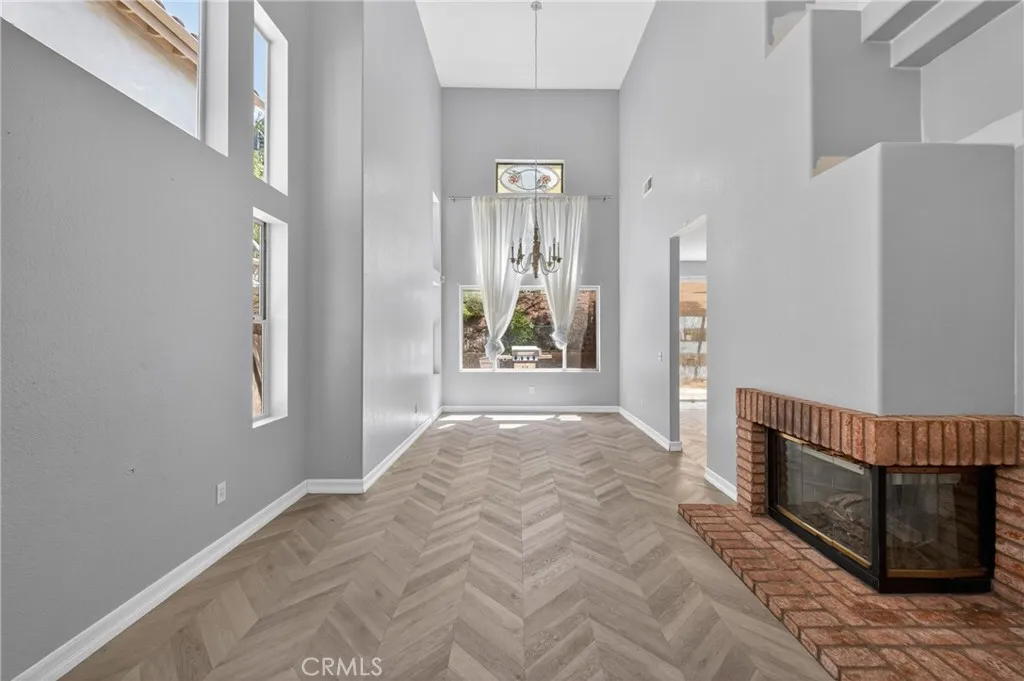https://cdn.realtyfeed.com/cdn/127/306743381/7890f5c3c4556d0c07bacfb8e8c1f47c.webp