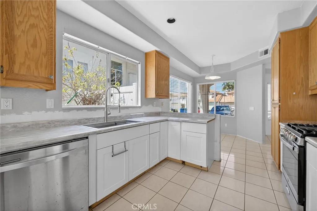 https://cdn.realtyfeed.com/cdn/127/306743381/c71b4ba261e854d2cf3b8305546e9b09.webp