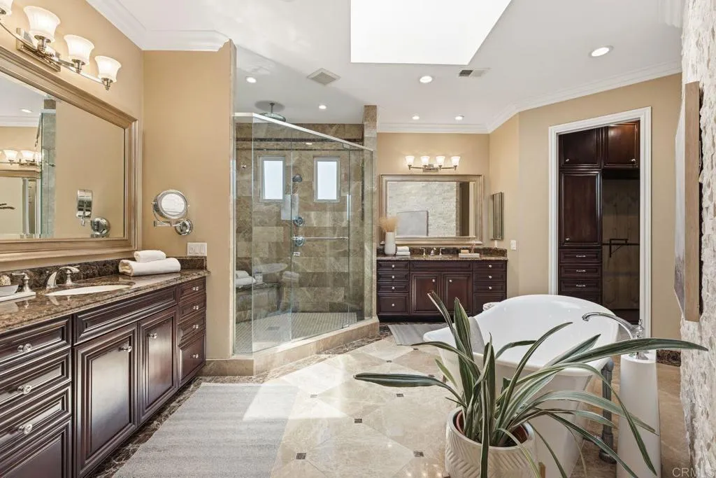 https://cdn.realtyfeed.com/cdn/127/306743382/3a176fde18842b5037daf70467f5b88d.webp