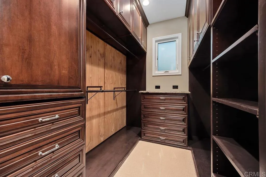 https://cdn.realtyfeed.com/cdn/127/306743382/8904eda5ed06ed08beda99546d4538b7.webp
