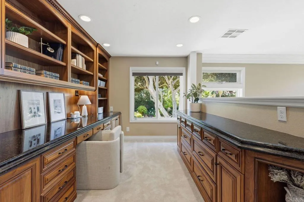 https://cdn.realtyfeed.com/cdn/127/306743382/a389776533d7d89f3614df3152cb6bbc.webp