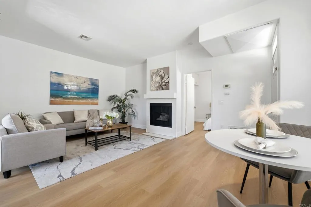https://cdn.realtyfeed.com/cdn/127/306743410/3df7343f0c2ca1add758c37abaaad998.webp