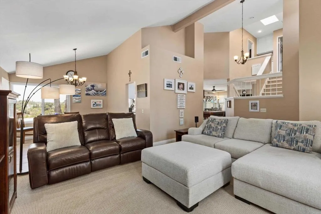 https://cdn.realtyfeed.com/cdn/127/306743436/186ad800b08fdb3f4a123b551801efa6.webp