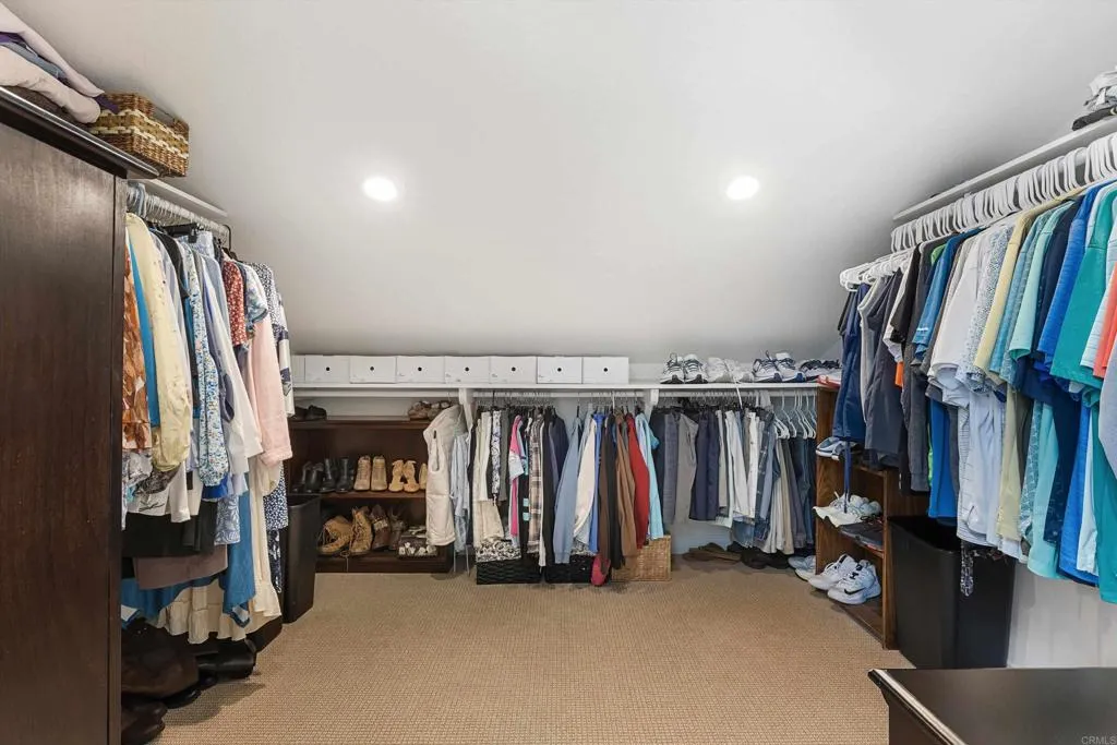 https://cdn.realtyfeed.com/cdn/127/306743436/a02f3f86d34c8d19d046f41e4243c45d.webp
