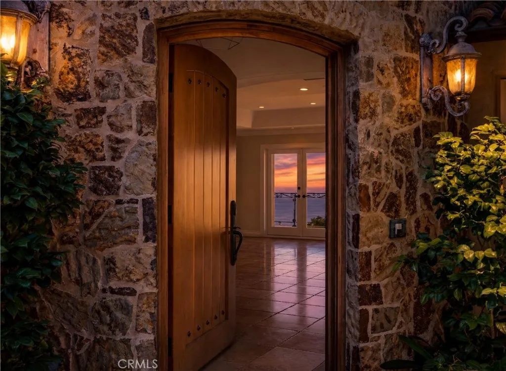 Laguna Beach, CA 92651