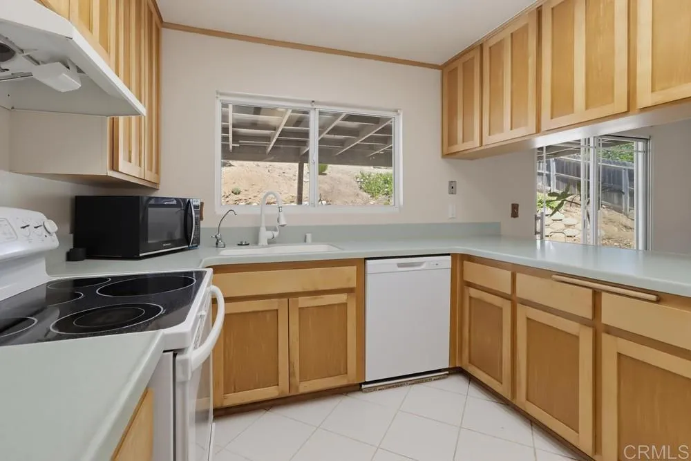 https://cdn.realtyfeed.com/cdn/127/306743543/875222f22db55b111cfa38965e59c6af.webp