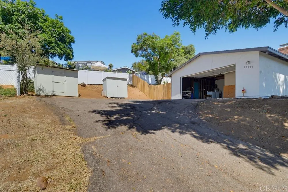 https://cdn.realtyfeed.com/cdn/127/306743543/9b357a2d51010a09f0bfb8200a91c89e.webp