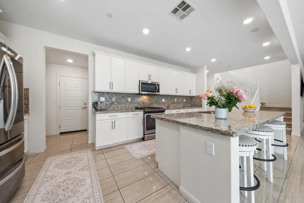 https://cdn.realtyfeed.com/cdn/127/306743609/6c692ebfc3e422f6117fd2e9ccce7bcf.webp