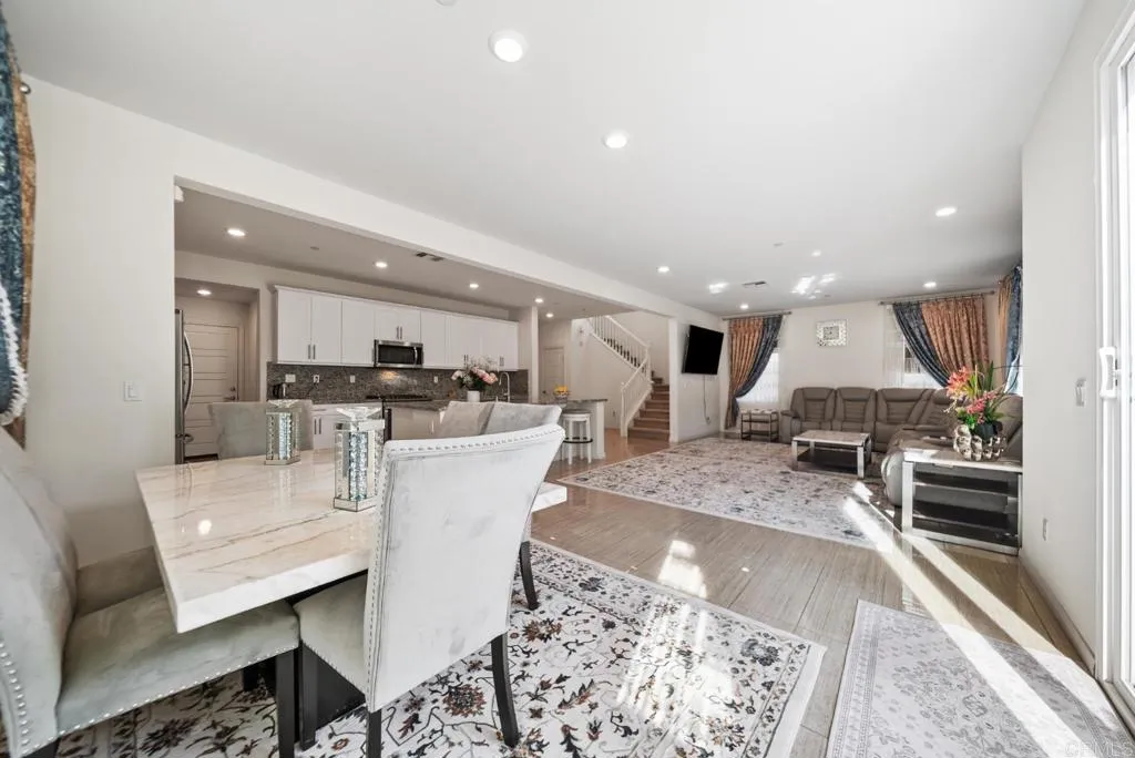 https://cdn.realtyfeed.com/cdn/127/306743609/868421a4bad6c11d2312daa1f9f93539.webp
