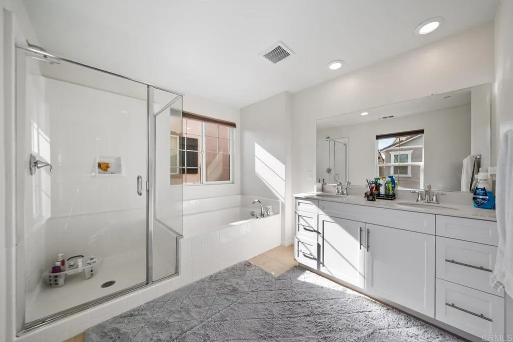 https://cdn.realtyfeed.com/cdn/127/306743609/b01e76ec09958d2eaa79a4605541ac9a.webp