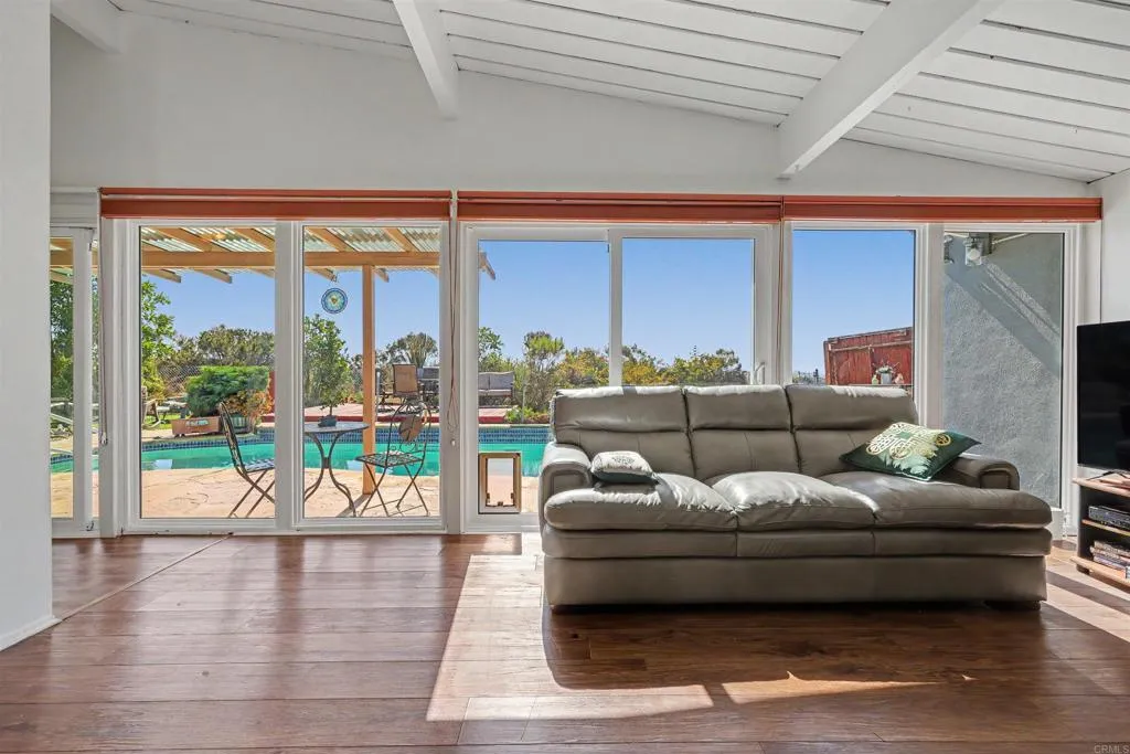 https://cdn.realtyfeed.com/cdn/127/306743645/308aaf776c600b210fde9b64c6e575cd.webp