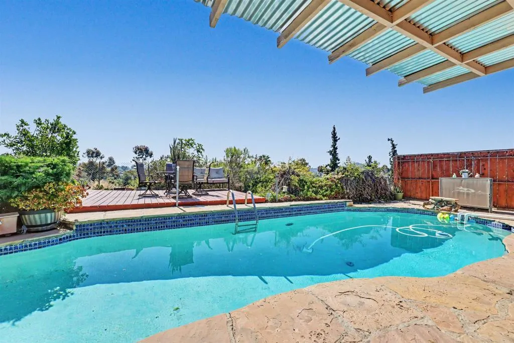 https://cdn.realtyfeed.com/cdn/127/306743645/75beeb995d055aa8cf615f90bbac63de.webp
