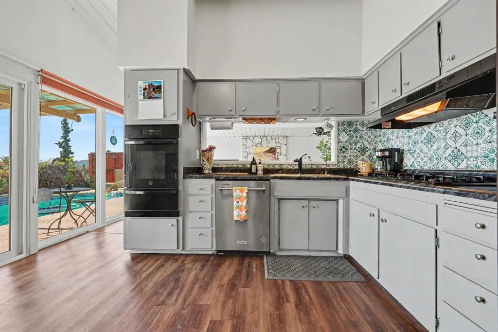 https://cdn.realtyfeed.com/cdn/127/306743645/98d0b9d18a46ff8fb84cf00f56014409.webp