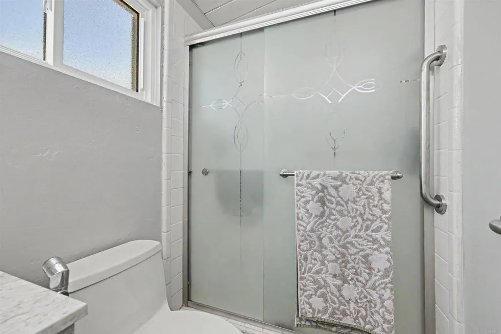 https://cdn.realtyfeed.com/cdn/127/306743645/d0afced0d06166ec6ef9749535c96cd1.webp