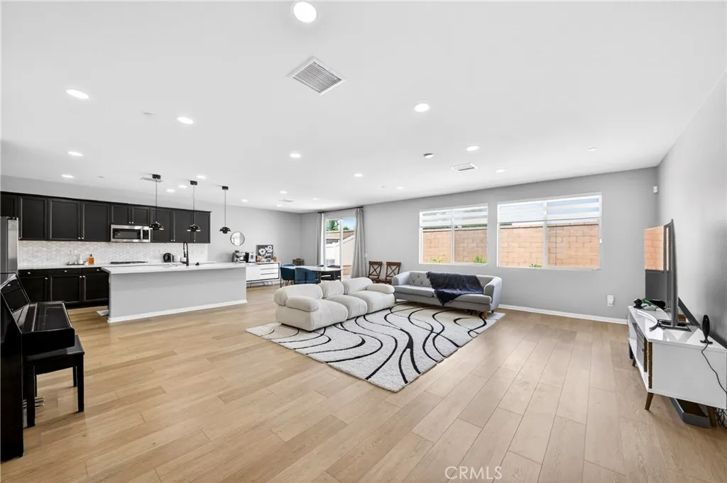 Jurupa Valley, CA 92509