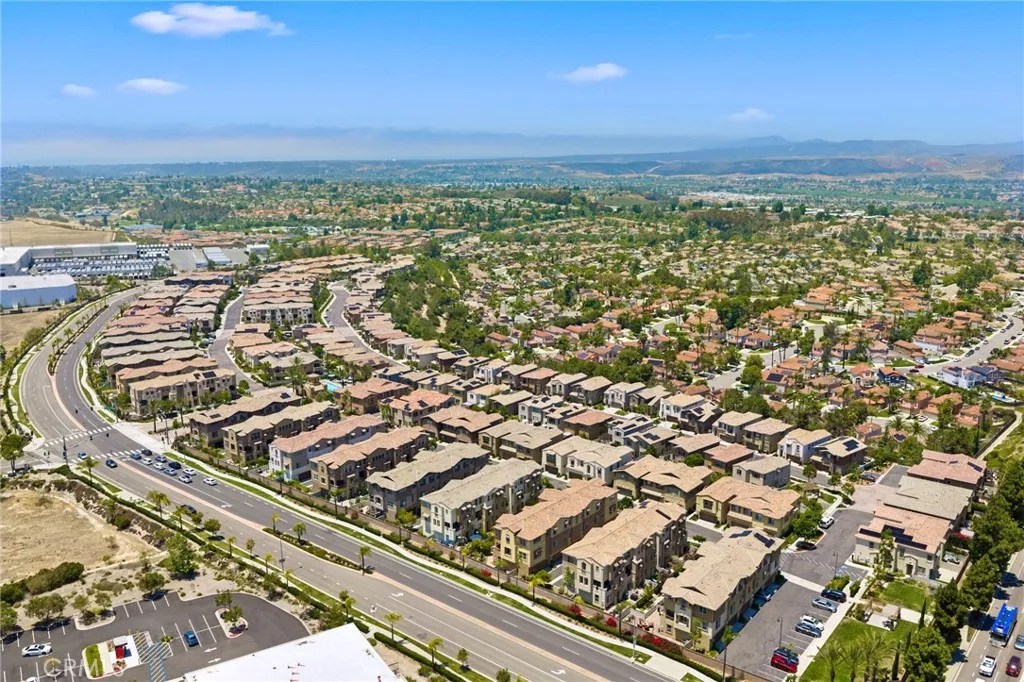 https://cdn.realtyfeed.com/cdn/127/306743775/44c3ccf5c99b457da5b2d5a6419b797b.webp