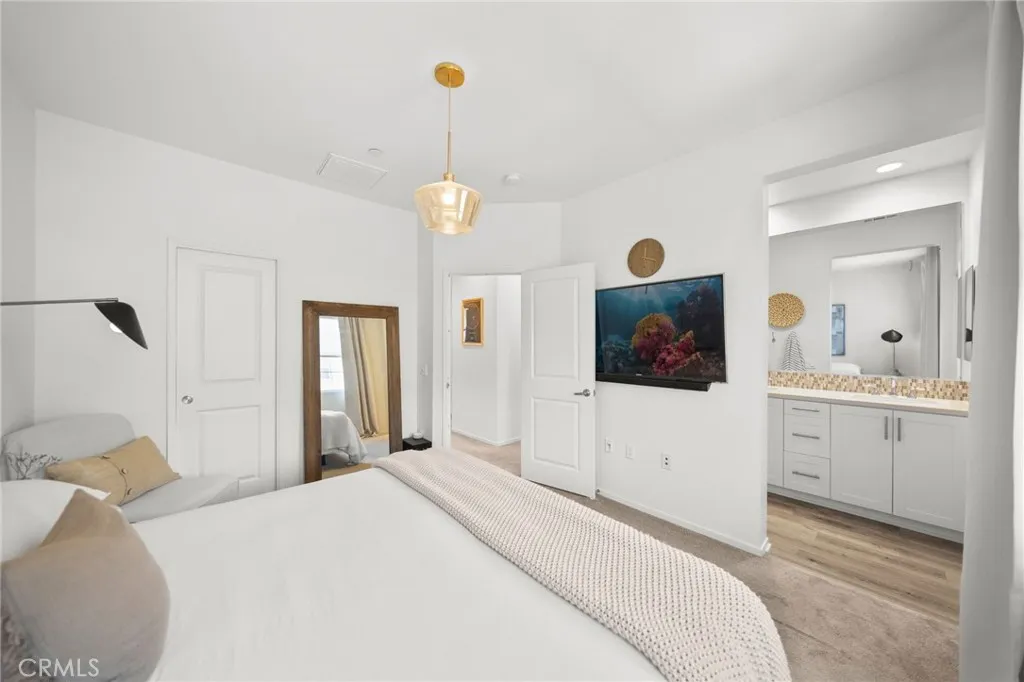 https://cdn.realtyfeed.com/cdn/127/306743775/723af26838b027aa52a0fb909d5a42a1.webp