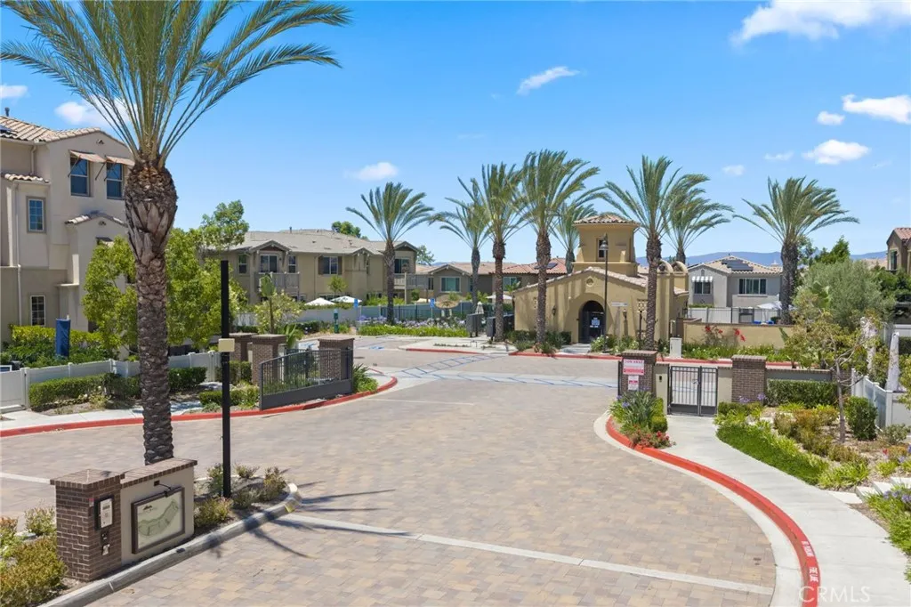 https://cdn.realtyfeed.com/cdn/127/306743775/bbac77967f9dca42f072f018e8b659d6.webp