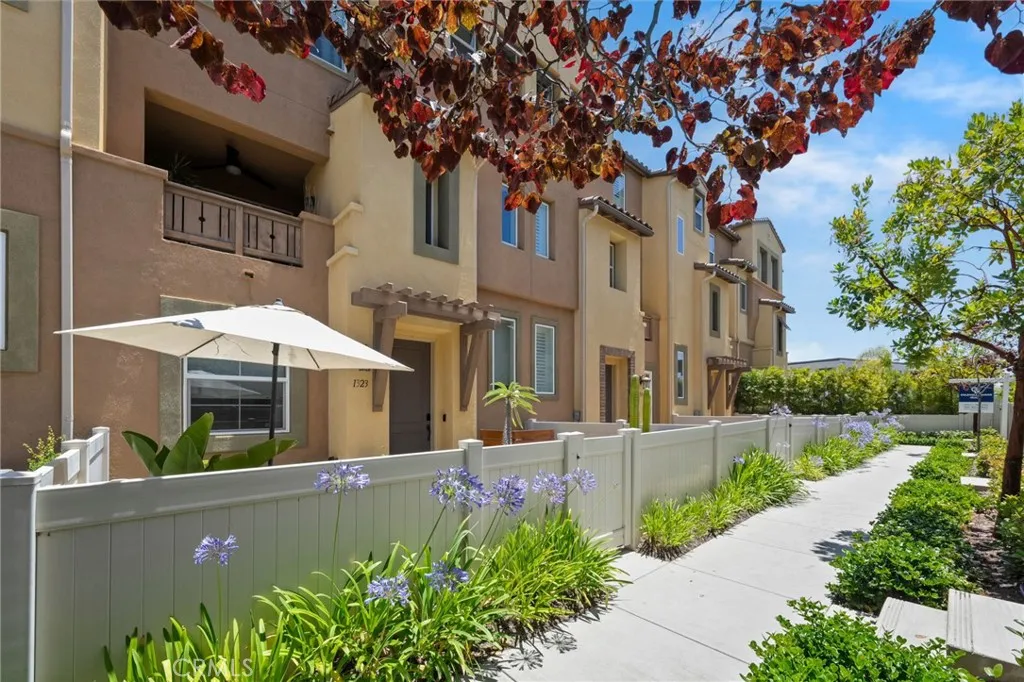 https://cdn.realtyfeed.com/cdn/127/306743775/ca0b23d0d32d3708dd661b86e0fba199.webp