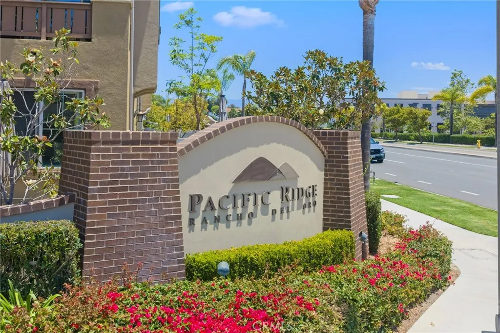 https://cdn.realtyfeed.com/cdn/127/306743775/f3e9263dae16f0c1ef43bef568678dec.webp