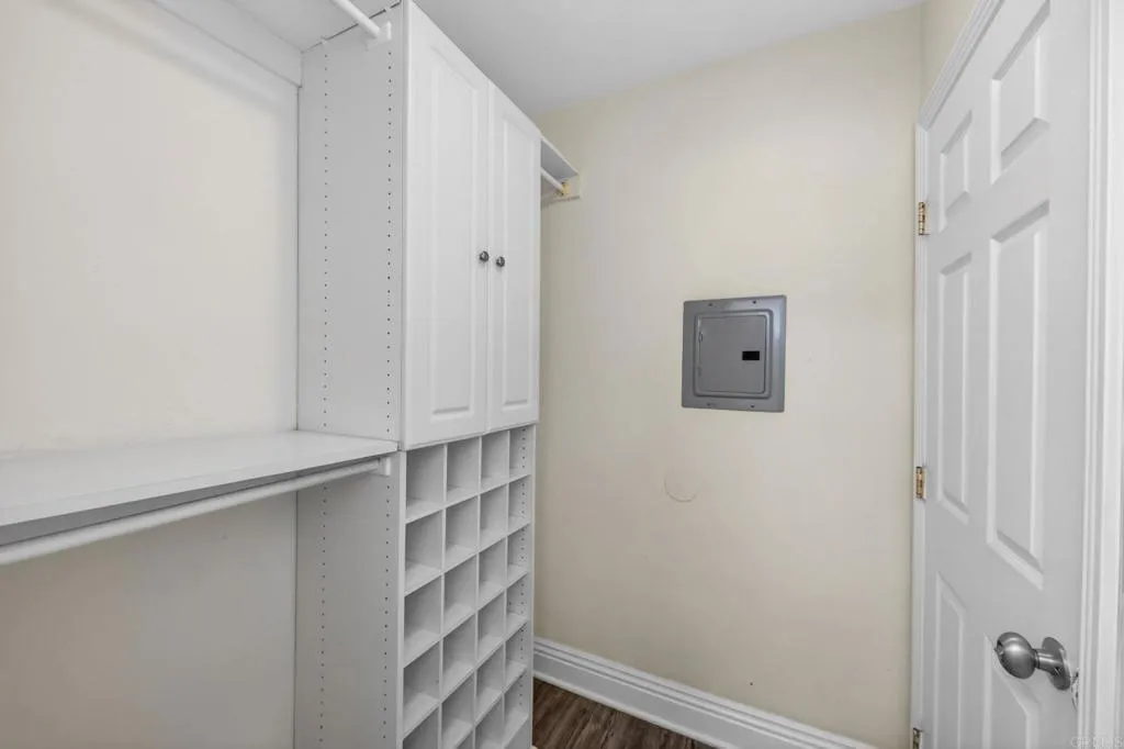 https://cdn.realtyfeed.com/cdn/127/306743808/1f3e8a66dab5ae07bfe6434a1b85b617.webp