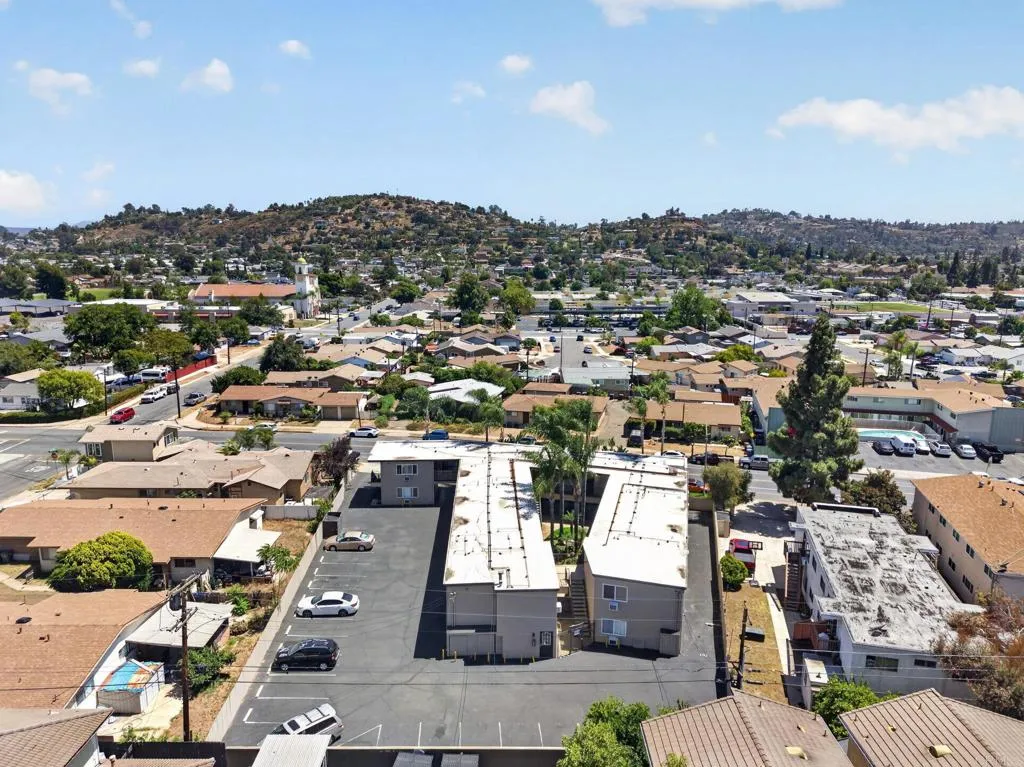 https://cdn.realtyfeed.com/cdn/127/306743808/43416fbe5b0aec934ff0aadd8d539dce.webp