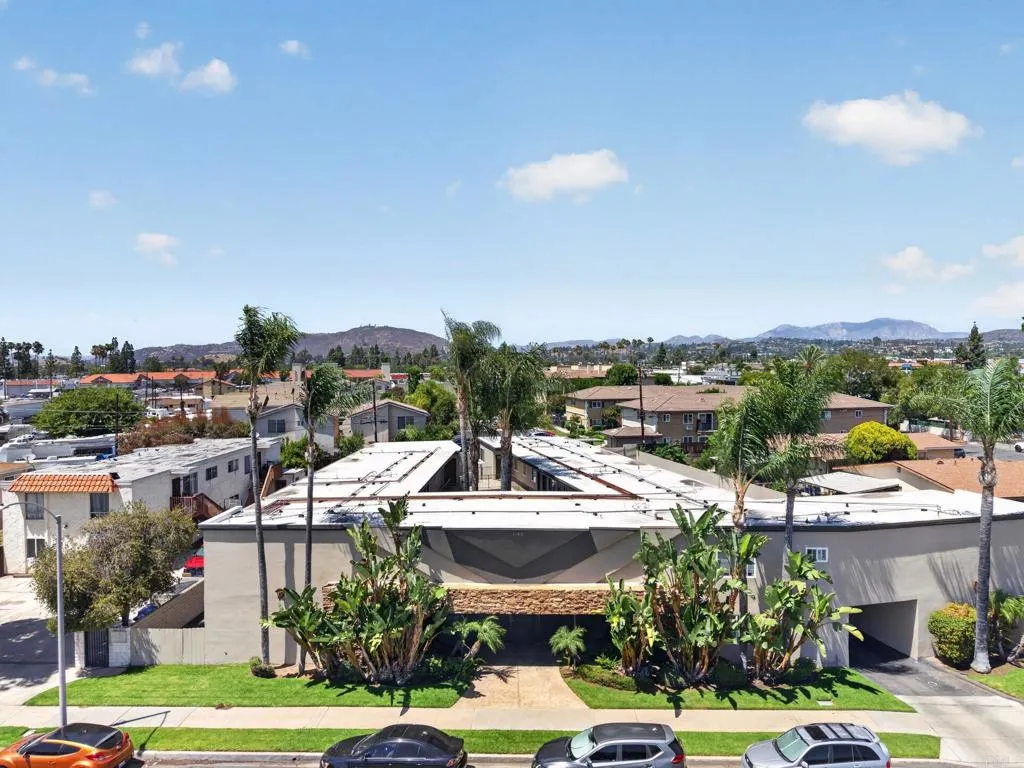 https://cdn.realtyfeed.com/cdn/127/306743808/d85c896feaef811e987e4232b5f5a158.webp