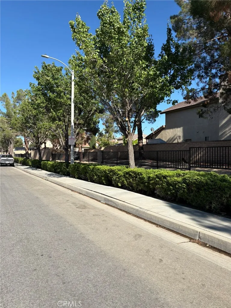Palmdale, CA 93550