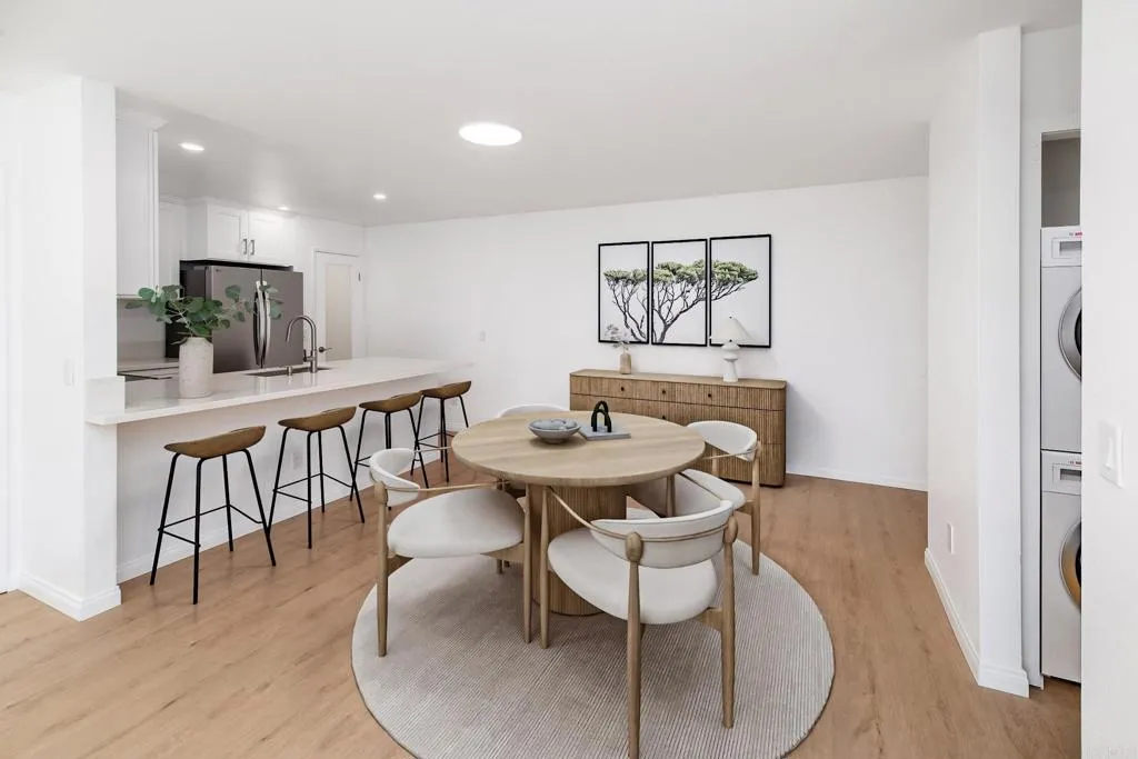 https://cdn.realtyfeed.com/cdn/127/306743870/30d7a7e9fe7097fb40e4e32ccf49f9e7.webp