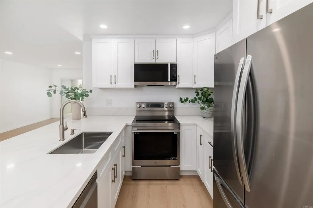 https://cdn.realtyfeed.com/cdn/127/306743870/532f33cbebe7b3cf2c19c50923cf370b.webp