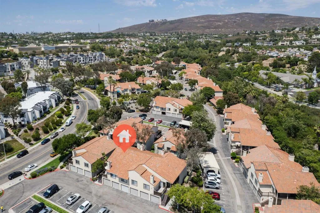 https://cdn.realtyfeed.com/cdn/127/306743870/650dc869681cf7661a8b690132d248c7.webp