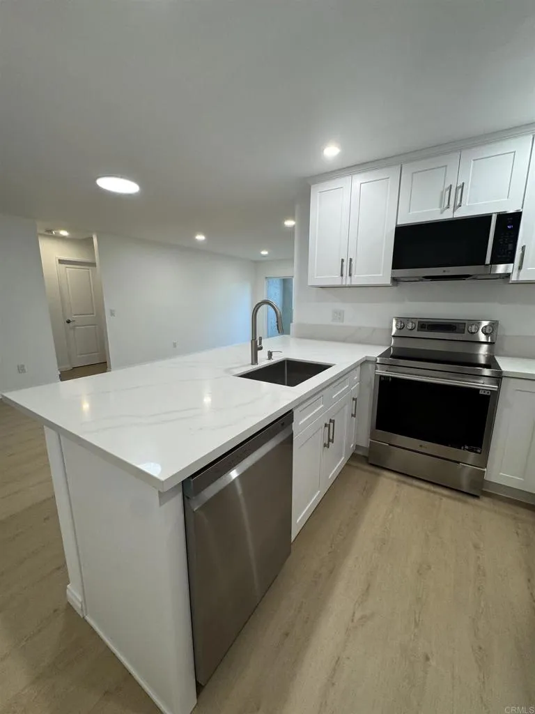 https://cdn.realtyfeed.com/cdn/127/306743870/889b217decdcd741e0dce92303e4ffdf.webp