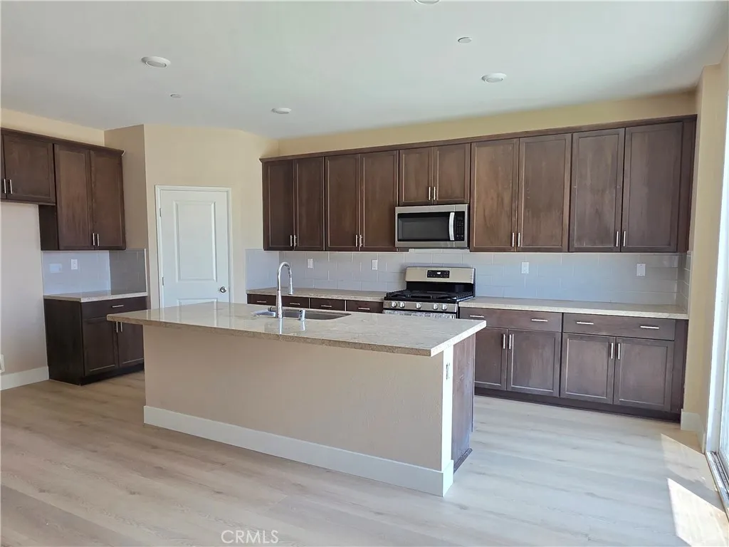 24541 Lancer, Moreno Valley, CA 92551 - Photo 5 of 11, Moreno Valley, CA