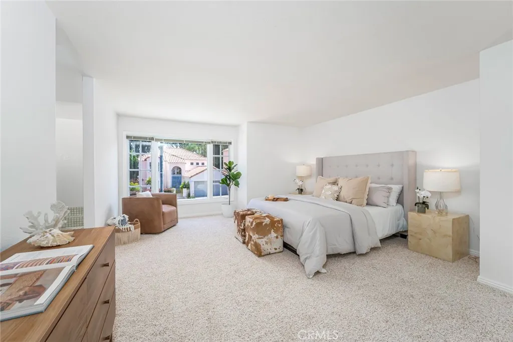 https://cdn.realtyfeed.com/cdn/127/306743893/33e85661e6103fe53601a26af0492499.webp