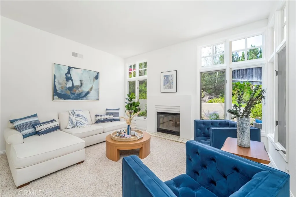 https://cdn.realtyfeed.com/cdn/127/306743893/f91bc625f372cf44078db4da4474b956.webp