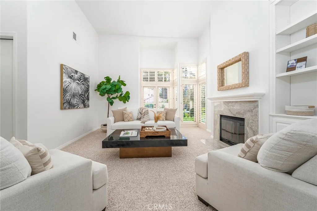 https://cdn.realtyfeed.com/cdn/127/306743893/fb5039e6cce9d0298d650cc73c6dab82.webp