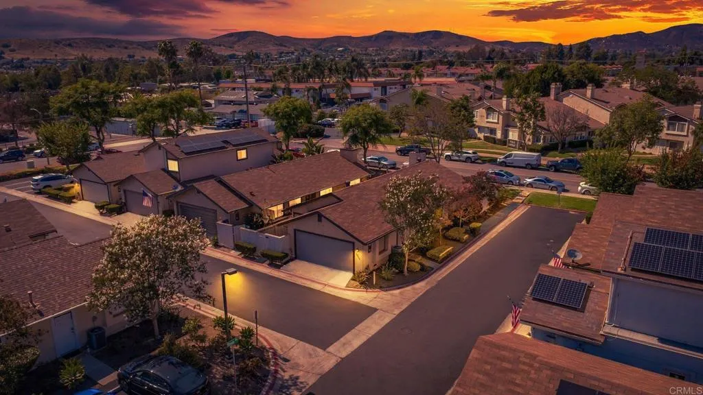 https://cdn.realtyfeed.com/cdn/127/306743945/44dca15285d83956aeabc6d1b8328faa.webp
