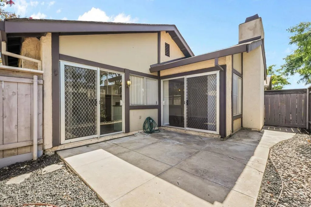 https://cdn.realtyfeed.com/cdn/127/306743945/51de318d2ea632fd423393857386524f.webp
