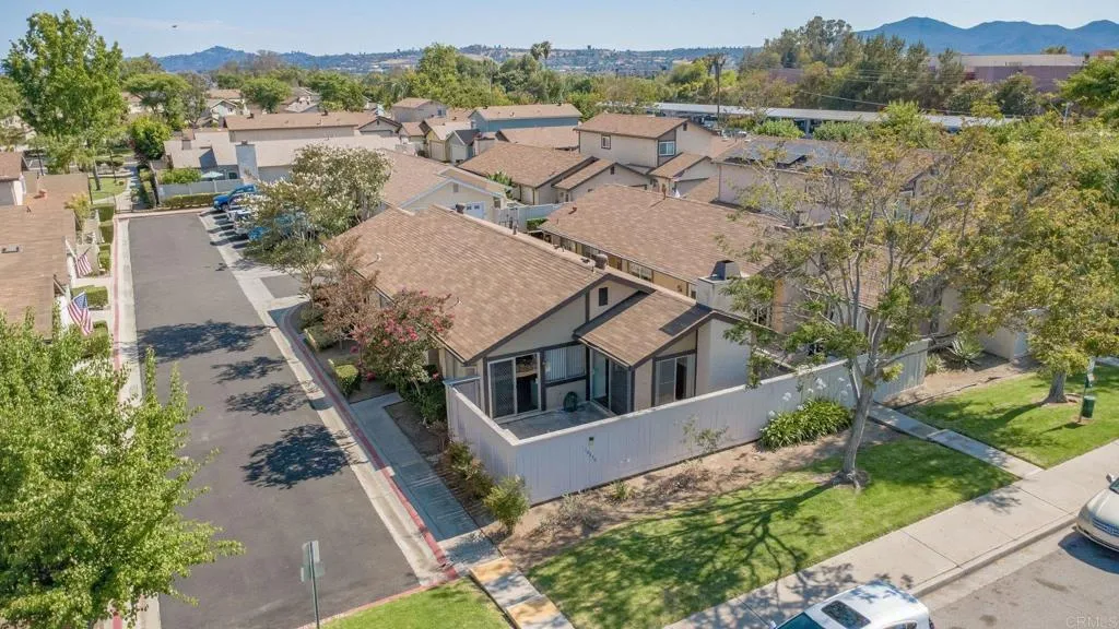 https://cdn.realtyfeed.com/cdn/127/306743945/6cf82ec7c8546b4aadc9982bb848294f.webp