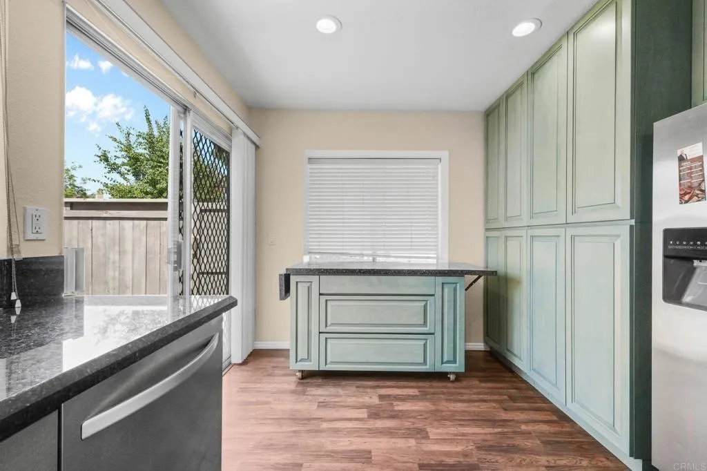 https://cdn.realtyfeed.com/cdn/127/306743945/8db4e638bf3e0be5dd1c70465879263e.webp