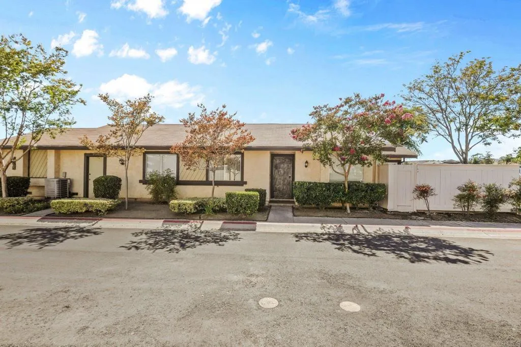 https://cdn.realtyfeed.com/cdn/127/306743945/93428cd599382babc9e4e4b0024233ff.webp
