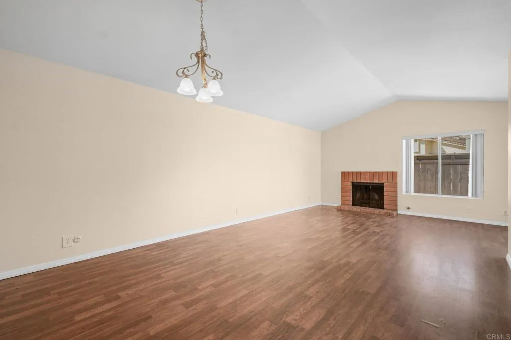 https://cdn.realtyfeed.com/cdn/127/306743945/aa4ddec4187f3b0d13ccde9bc0585ce7.webp