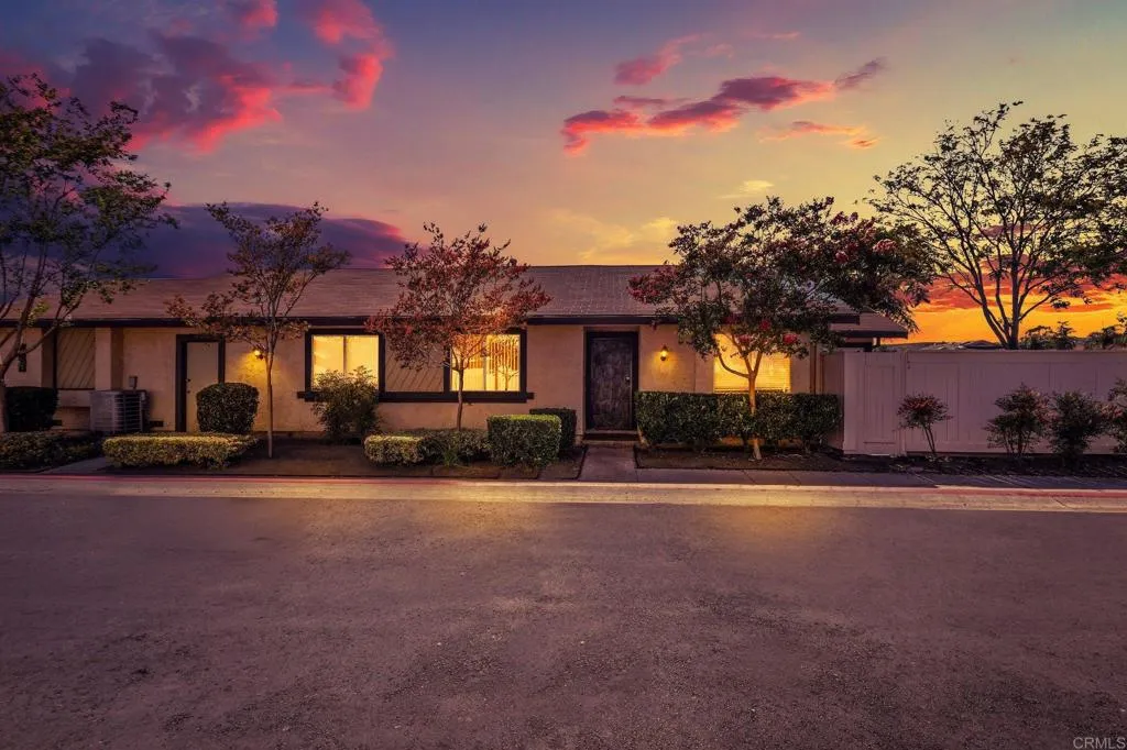 https://cdn.realtyfeed.com/cdn/127/306743945/d8b934c128bf9bbc261bfa257cf2c144.webp