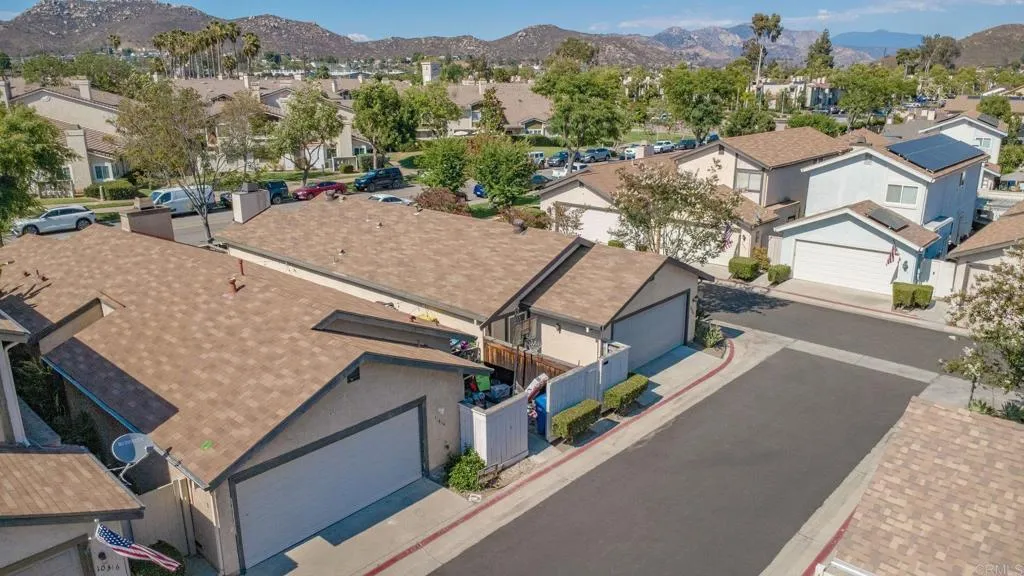 https://cdn.realtyfeed.com/cdn/127/306743945/f165c91dd134c6776ccafb41e3f5d4ec.webp