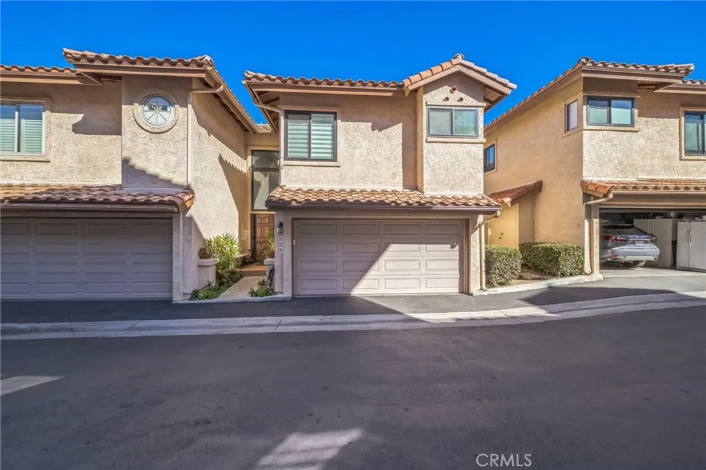 Photo #9: TR26129371 Listing: Photo #9