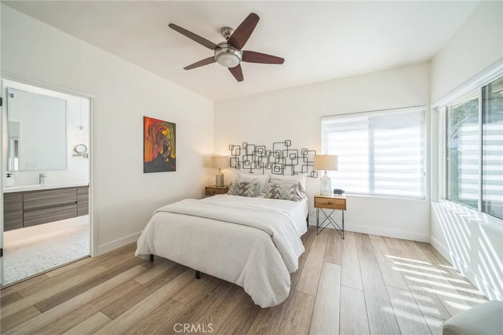 Photo #23: TR26129371 Listing: Photo #23