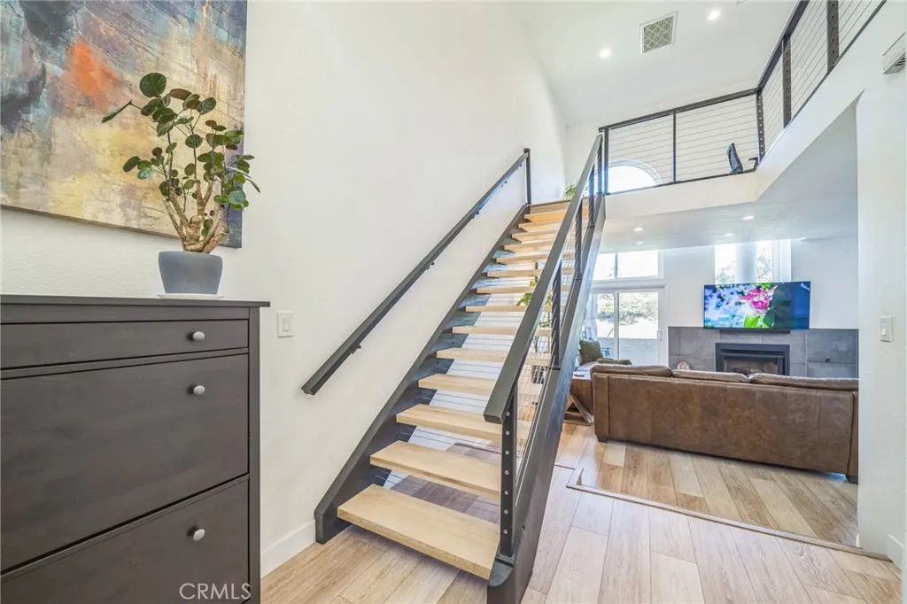Photo #5: TR26129371 Listing: Photo #5