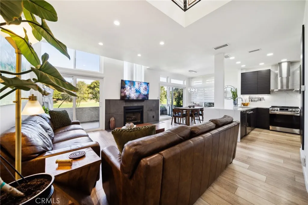 https://cdn.realtyfeed.com/cdn/127/306743983/22dc5013b0626e6b8ebf2dc5085aff3f.webp