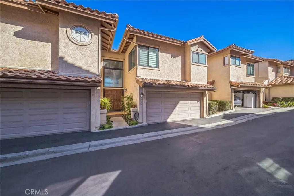 Photo #10: TR26129371 Listing: Photo #10
