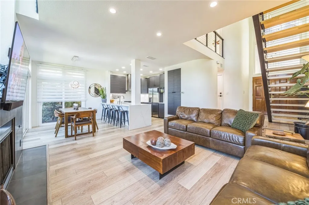 https://cdn.realtyfeed.com/cdn/127/306743983/c0b2ef8a9bb469552c344147d97dc867.webp